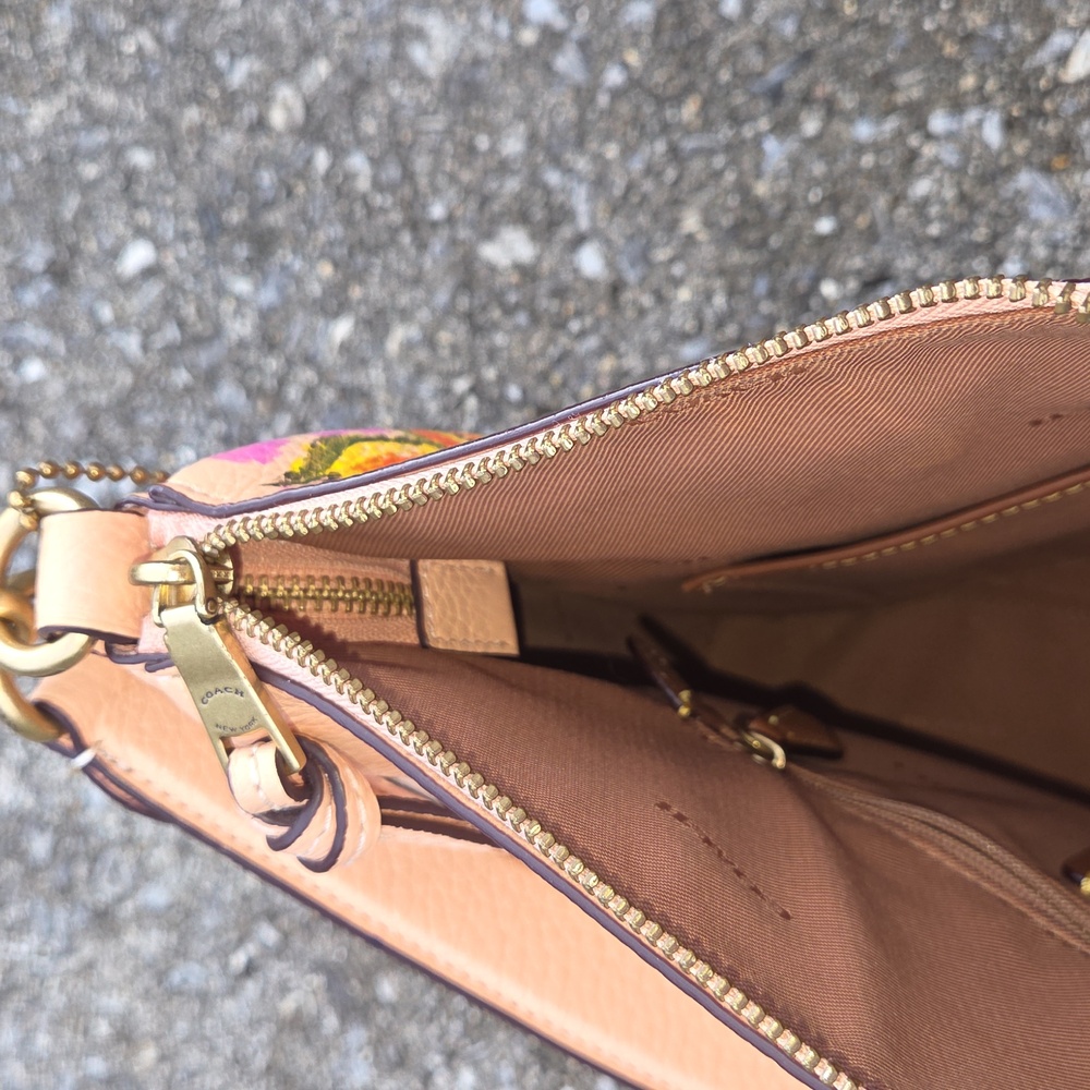 Handpainted Faded Blush Cat and Sunflower Women's Bag. Excellent Used Condition. - Picture 9 of 13